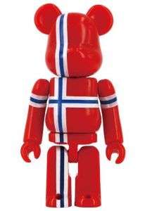 Bearbrick Art Toy con diseño dela Bandera de Noruega