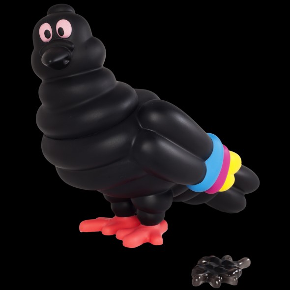 Staple Pidgeon Art Toy Paloma Kidrobot Black