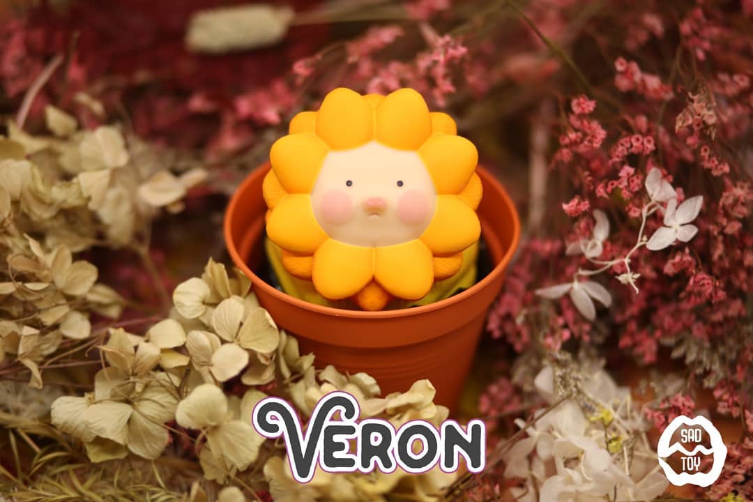 9sadtoy sofubi vinyl toy art toy