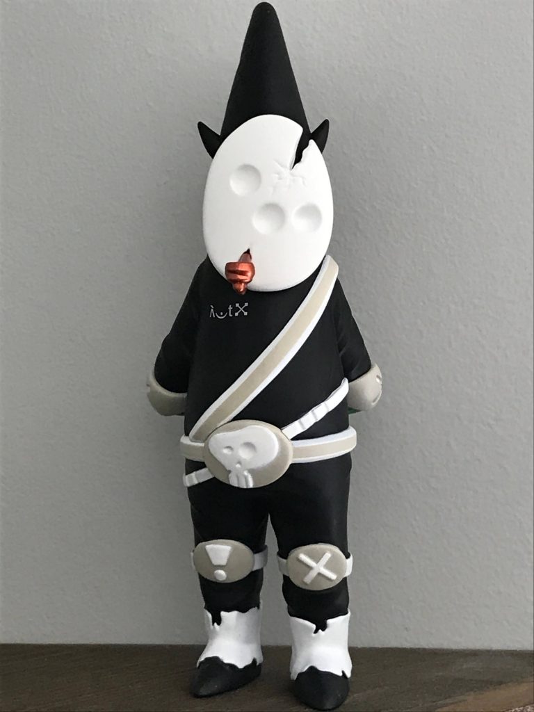 Dhy Guy The Collector Looming Doom Art Toy