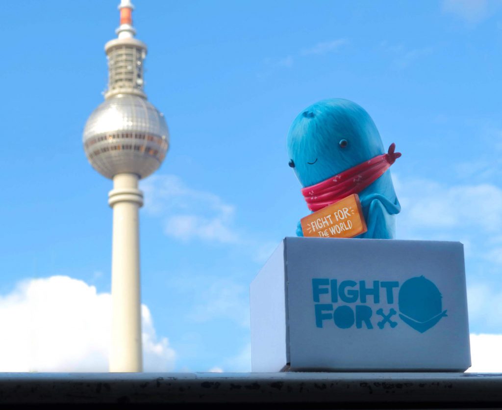 Fight For Sr Papa Chango Resin Toy Art Toy